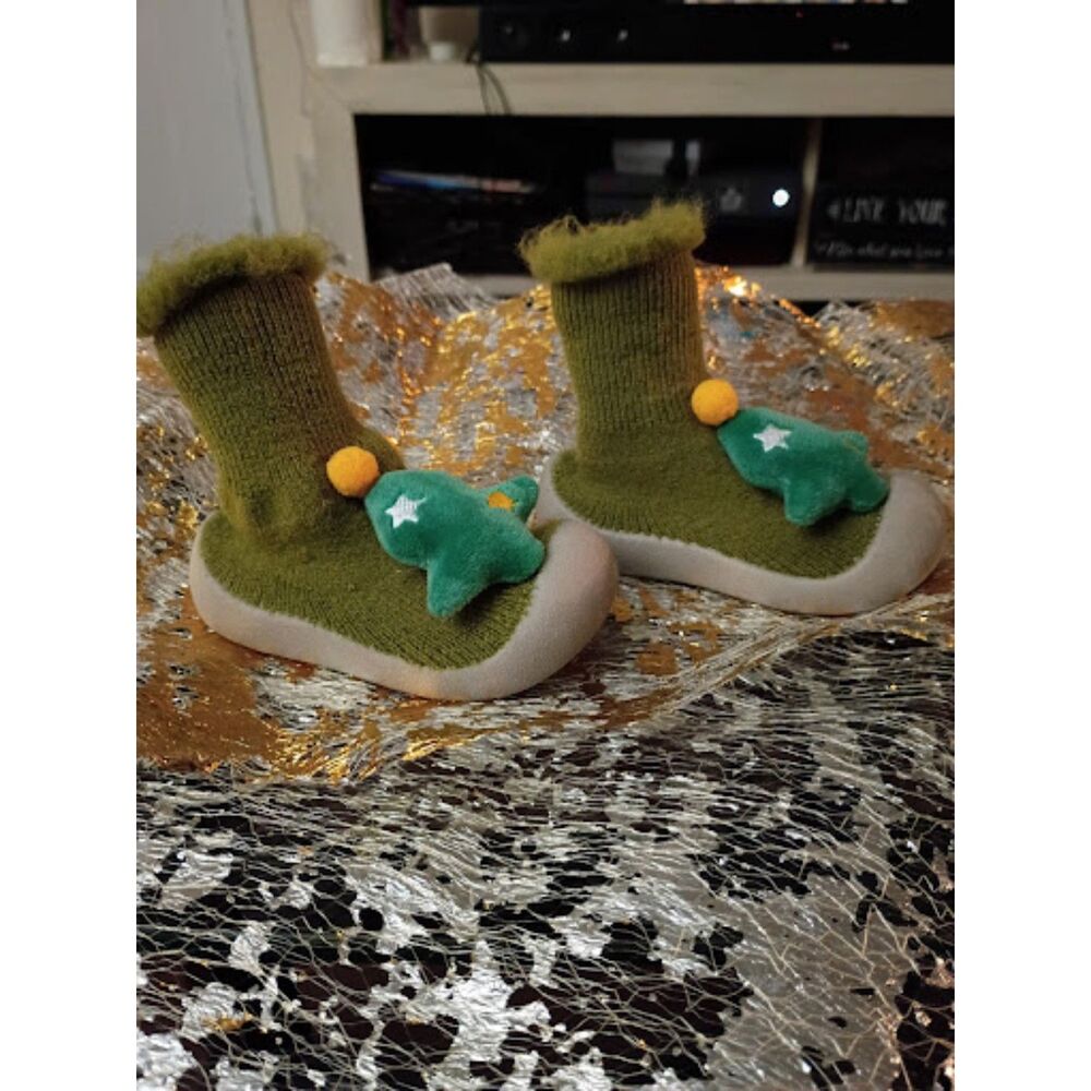 Fleece lined Christmas booties
